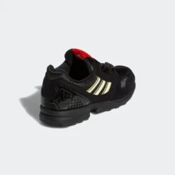 Kids' Adidas Originals X LEGO ZX 8000 J 'Bricks' (Core Black/Footwear White/Core Black) -Streetwear Store kids adidas originals x lego zx 8000 j bricks core black footwear white core black gz8216 2