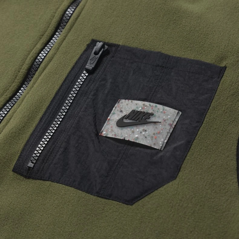 Nike Sportswear Therma-FIT Sports Utility Fleece Gilet (Rough Green/Black/Black) 6 Nike Sportswear Therma-FIT Sports Utility Fleece Gilet (Rough Green/Black/Black) - Image 4