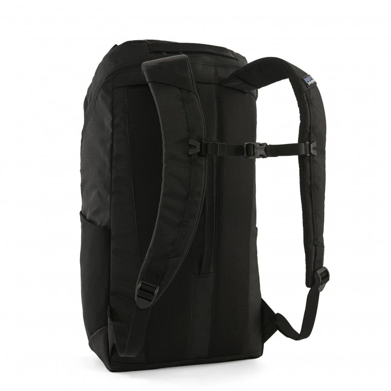 Patagonia Black Hole Pack 25L (Black) 5 Patagonia Black Hole Pack 25L (Black) - Image 3