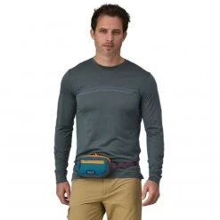 Patagonia Ultralight Black Hole Mini Hip Bum Bag (Obsidian Plum) -Streetwear Store patagonia ultralight black hole mini hip bum bag obsidian plum 49447 obpl 0002 2