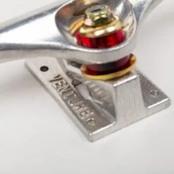 Venture 5.0 Low Skateboard Truck (Polished) -Streetwear Store venture lo 7 1