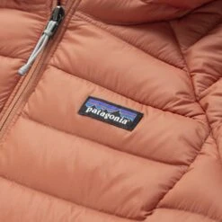 Women's Patagonia Down Sweater Hooded Jacket (Burl Red) -Streetwear Store women s patagonia down sweater hooded jacket burl red 84712 burd 0002 2