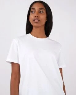 Women's Sunspel Boy Fit T-Shirt (White) -Streetwear Store women s sunspel boy fit t shirt white wtsh0087s whaa 3