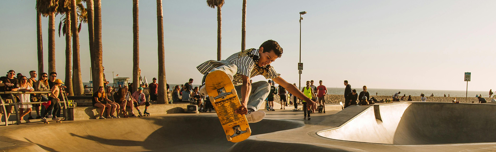 Streetwear Store -Streetwear Store pexels josh hild 1270765 2422264